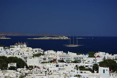 beautiful towns  greece   drop dead gorgeous