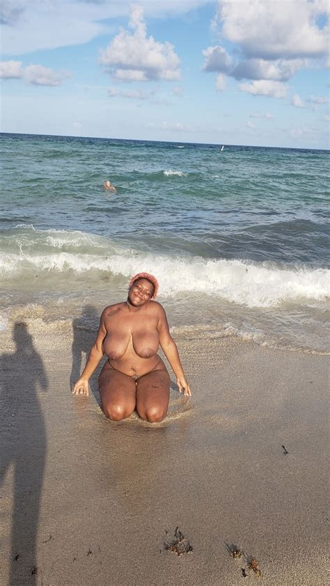 Nude Beach Shesfreaky