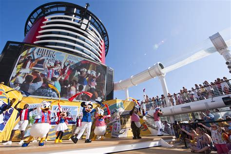 disney fantasy and disney dream fun facts disney cruise