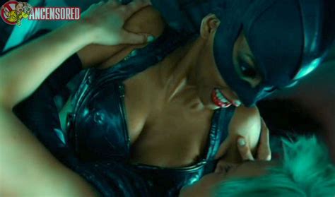 Nackte Halle Berry In Catwoman