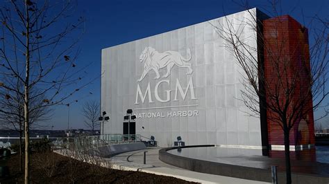 mgm national harbor exceeds local hiring goals company  wtop news