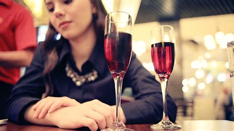 how does drinking alcohol affect your diabetes empowher women s health online