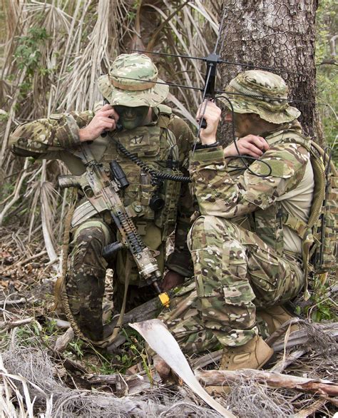 australian army special forces soldiers   st commando regiment establish radio