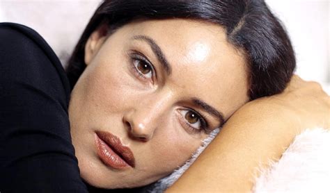 why monica bellucci is the sexiest bond girl ever