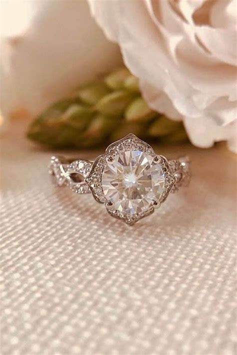 Best Vintage Engagement Rings For Romantic Look ★ See More