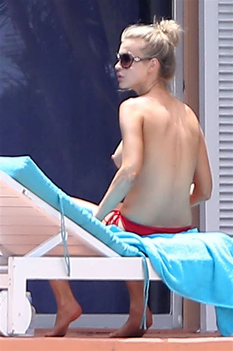 joanna krupa topless sunbathing