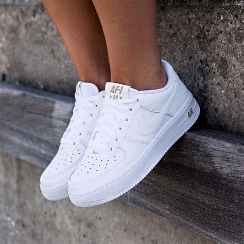 witte dames sneakers