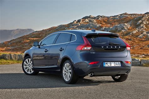 volvo introduces powerful  efficient  engines