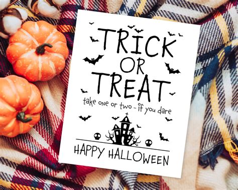 trick  treat sign printable halloween candy    social