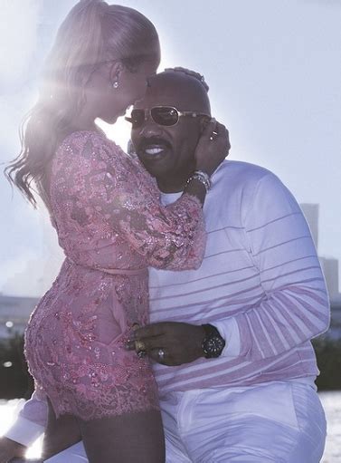 steve harvey and wife celebrates his birthday as they loved up in new pics
