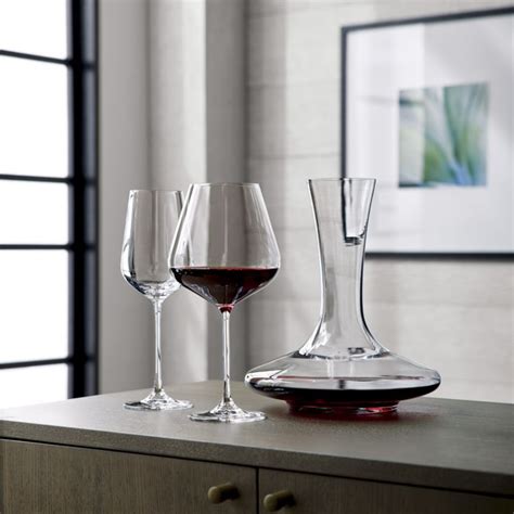 hip 19 oz red wine glass reviews crate and barrel in 2021 wine