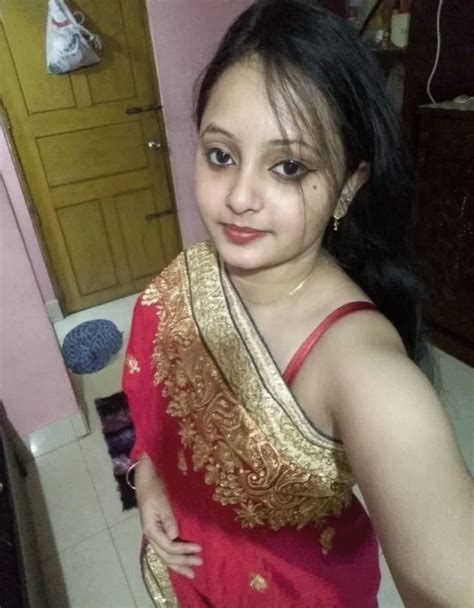 Indian Bhabhi Exposing Big Boobs On Selfie Cam Fsi Blog