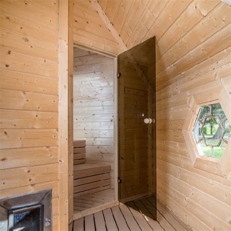 9 2m² sauna and fataklefi blikkás funi