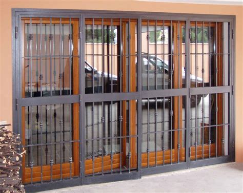 Cornici di porte e finestre, marcapiani e davanzali, cornici di gronda, fasce cappotto,. Inferriate per finestre - Finestre - Caratteristiche delle inferriate