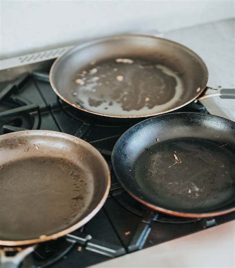 clean  burnt pan   methods clean  point