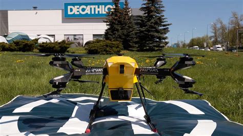 droni decathlon che consegnano pacchi drone blog news