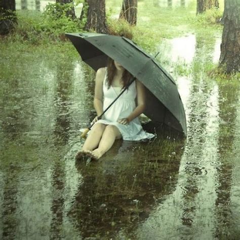 naked girl with umbrella photo sex archive