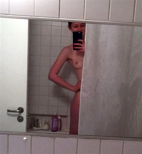 bonnie wright naked — leaked uncensored pics scandalpost