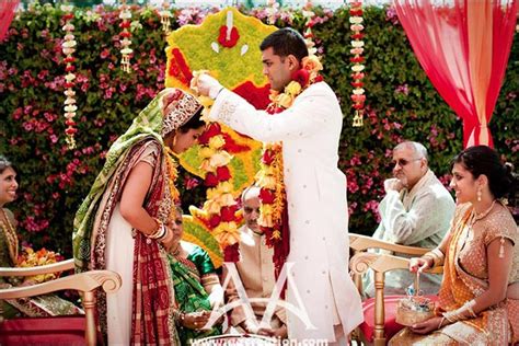 Hindu Marriage Traditions A Varied Vibrant And Venerable