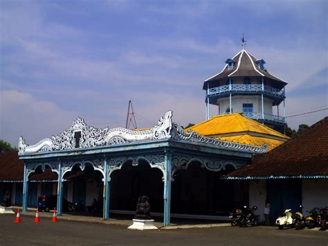 tempat wisata  solo  wajib dikunjungi airportid