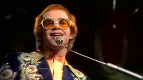 Elton John Biography Early Years 1947 1976