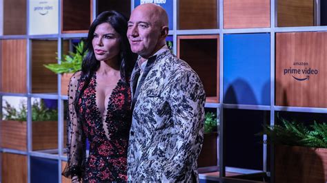 Jeff Bezos Is Sued By His Girlfriend’s Brother The New York Times