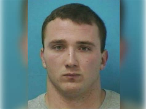 former spring hill police officer indicted by federal
