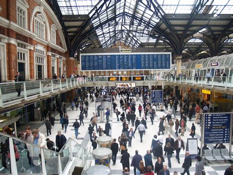 liverpool street station  photo  freeimages