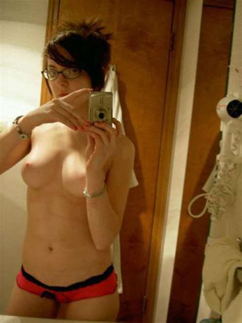 Cute Topless Teen In Panties And Glasses Selfie Pizzaman33