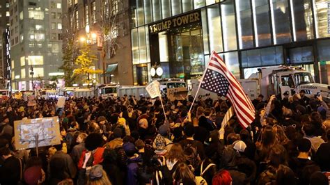 anti trump protests portland police call it riot cnn