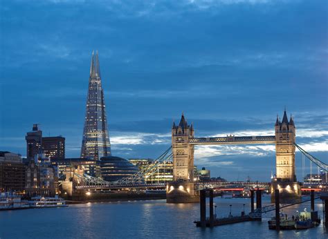 shard   iconic building defining  london skyline