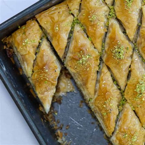 Baklawa Best Lebanese Baklava Recipe Ever Recipe Baklava Recipe