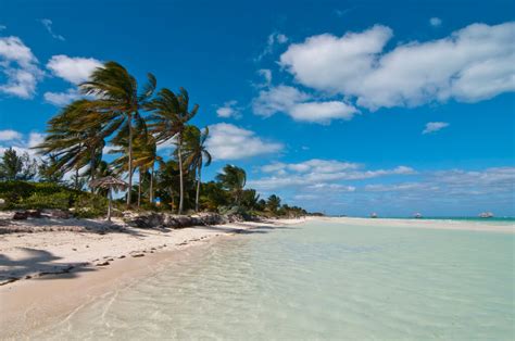 time  visit cayo guillermo weather  temperatures  months  avoid cuba