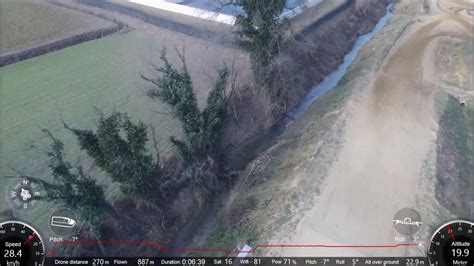 drone parrot bebop  crash  metri caduta integro  elica chieve pista cross youtube