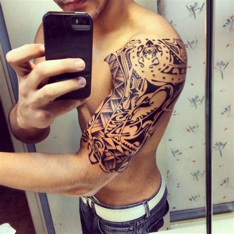 shoulder blade tattoo designs  men