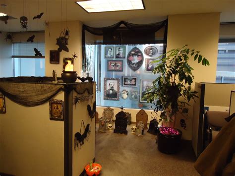 halloween office cubicle decoration ideas cubicle crime idea desk