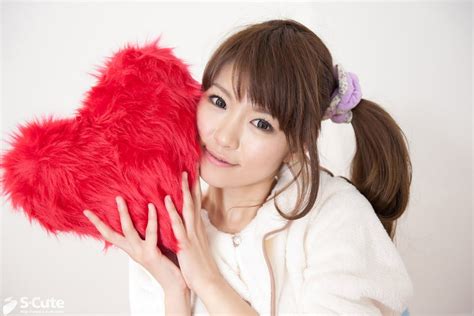 japanese girl pictures cute pic miho show her heart
