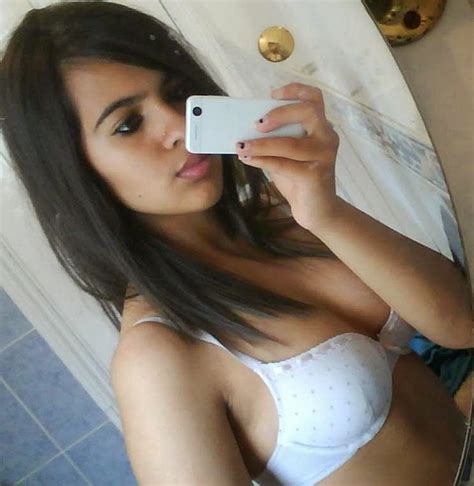 Gxxxgle Bd College Girl Nude Selfies