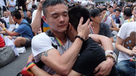 Lawmaker Says Same Sex Marriage Ruling ‘liberating’ For Taiwan South