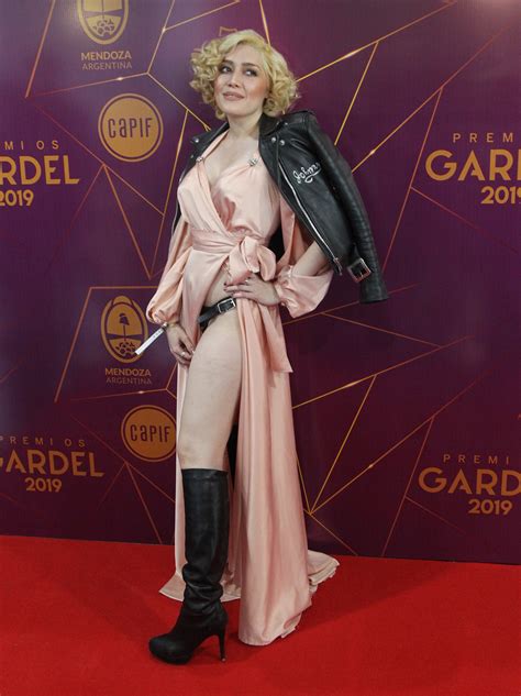 el look de los famosos en la alfombra roja de los premios gardel infobae