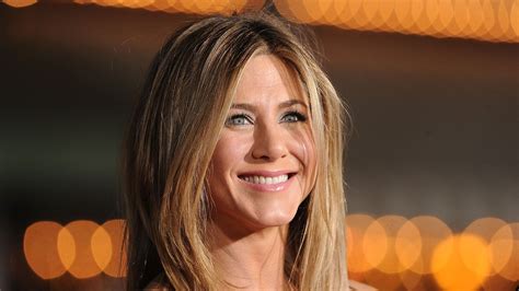 jennifer aniston news tips and guides glamour