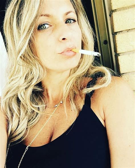 Pin On Beautiful Smoking Women