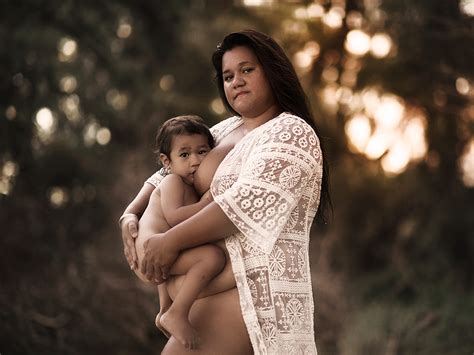 Mom Captures The Beauty Of Breastfeeding In Ethereal Photo