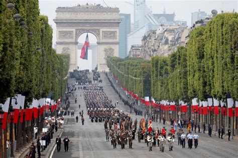 Champs Elysees Wallpapers Wallpaper Cave