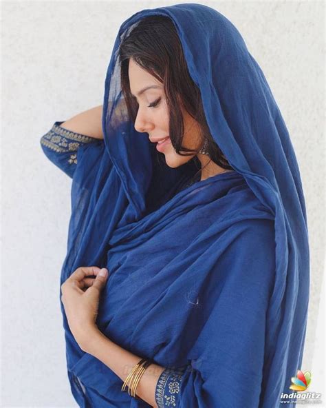 Sonam Bajwa In 2020 Stylish Girl Images Actress Pics