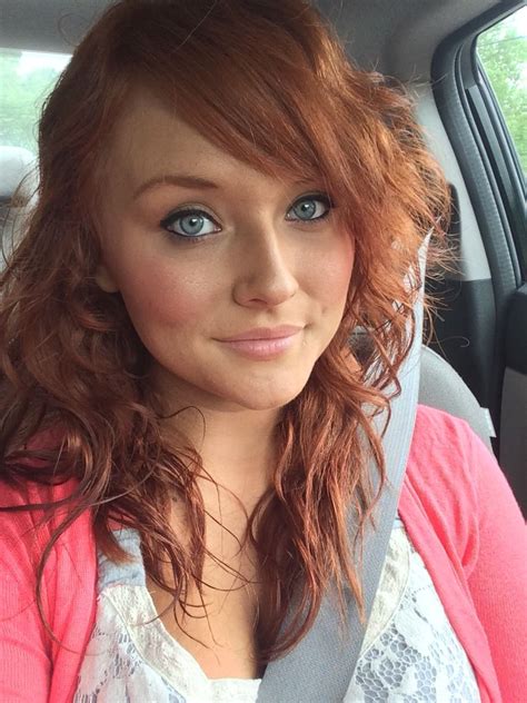 Natural Redhead Facial In Car