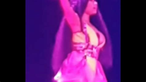Nicki Minaj Nipslip Live At Luxemburg Xxx Videos Porno Móviles
