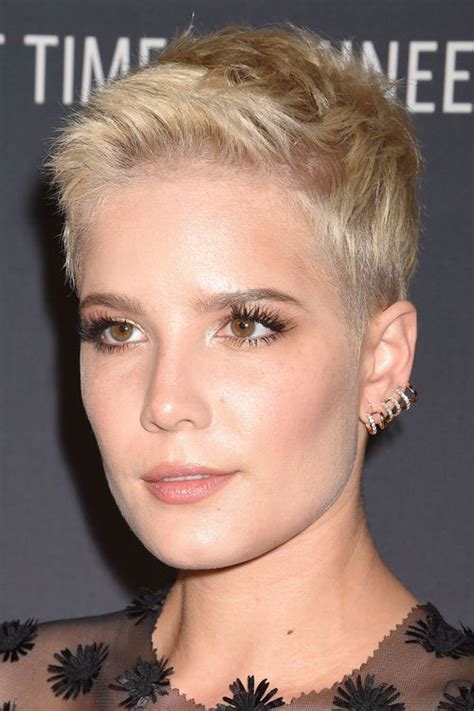 sweet and sexy pixie hairstyles for women