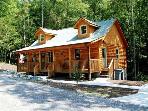 classic carolina cabins rooster ridge log cabins hendersonville united states  america