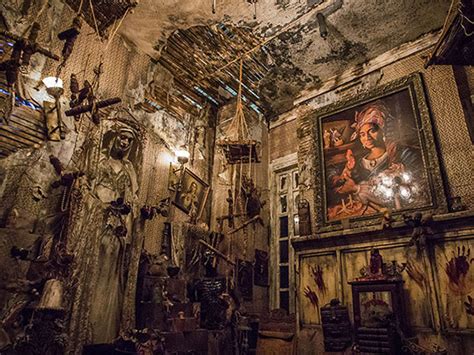 7 Most Extreme Haunted Houses Across The U S Huffpost
